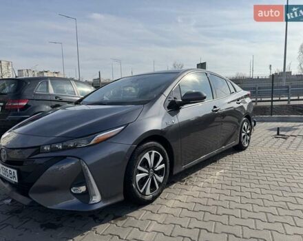 Сірий Тойота Prius Prime, об'ємом двигуна 1.8 л та пробігом 125 тис. км за 16700 $, фото 1 на Automoto.ua