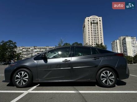 Тойота Prius Prime 2018 у Києві на Automoto.ua Сірий Тойота Prius Prime, об'ємом двигуна 1.8 л та пробігом 150 тис. км за 20700 $, фото 1 на Automoto.ua
