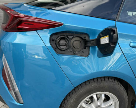 Синій Тойота Prius Prime, об'ємом двигуна 1.8 л та пробігом 65 тис. км за 22550 $, фото 10 на Automoto.ua