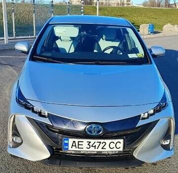 Синій Тойота Prius Prime, об'ємом двигуна 1.8 л та пробігом 218 тис. км за 15900 $, фото 1 на Automoto.ua