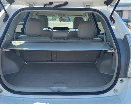 Белый Тойота Prius v, объемом двигателя 1.8 л и пробегом 230 тыс. км за 13500 $, фото 13 на Automoto.ua