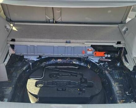 Белый Тойота Prius v, объемом двигателя 1.8 л и пробегом 230 тыс. км за 13500 $, фото 8 на Automoto.ua