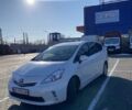 Білий Тойота Prius v, об'ємом двигуна 1.8 л та пробігом 212 тис. км за 15000 $, фото 2 на Automoto.ua