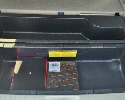 Белый Тойота Prius v, объемом двигателя 1.8 л и пробегом 230 тыс. км за 13500 $, фото 9 на Automoto.ua