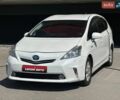 Білий Тойота Prius v, об'ємом двигуна 1.8 л та пробігом 234 тис. км за 11000 $, фото 1 на Automoto.ua