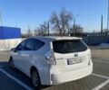 Білий Тойота Prius v, об'ємом двигуна 1.8 л та пробігом 212 тис. км за 15000 $, фото 3 на Automoto.ua