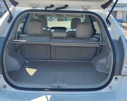 Белый Тойота Prius v, объемом двигателя 1.8 л и пробегом 230 тыс. км за 13500 $, фото 11 на Automoto.ua