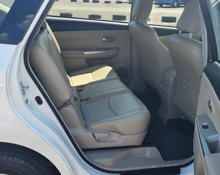 Белый Тойота Prius v, объемом двигателя 1.8 л и пробегом 230 тыс. км за 13500 $, фото 14 на Automoto.ua