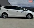 Білий Тойота Prius v, об'ємом двигуна 1.8 л та пробігом 298 тис. км за 10200 $, фото 4 на Automoto.ua