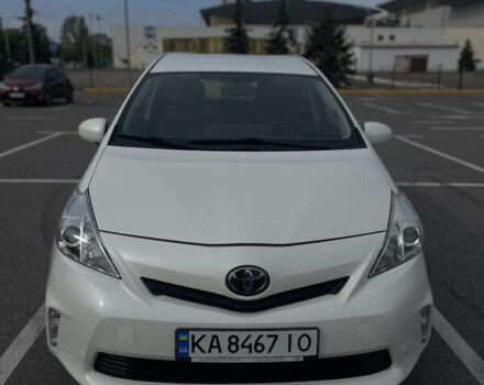 Белый Тойота Prius v, объемом двигателя 1.8 л и пробегом 253 тыс. км за 14400 $, фото 22 на Automoto.ua