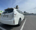 Белый Тойота Prius v, объемом двигателя 1.8 л и пробегом 253 тыс. км за 14400 $, фото 1 на Automoto.ua