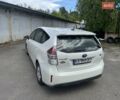Белый Тойота Prius v, объемом двигателя 1.8 л и пробегом 170 тыс. км за 13450 $, фото 2 на Automoto.ua