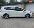 Белый Тойота Prius v, объемом двигателя 1.8 л и пробегом 170 тыс. км за 13450 $, фото 5 на Automoto.ua