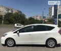 Білий Тойота Prius v, об'ємом двигуна 1.8 л та пробігом 257 тис. км за 15800 $, фото 6 на Automoto.ua