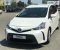 Білий Тойота Prius v, об'ємом двигуна 1.8 л та пробігом 257 тис. км за 15800 $, фото 5 на Automoto.ua