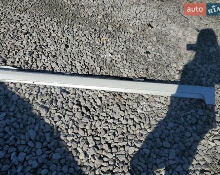 Білий Тойота Prius v, об'ємом двигуна 1.8 л та пробігом 53 тис. км за 3000 $, фото 11 на Automoto.ua