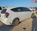 Білий Тойота Prius v, об'ємом двигуна 1.8 л та пробігом 147 тис. км за 3000 $, фото 2 на Automoto.ua