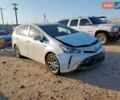 Білий Тойота Prius v, об'ємом двигуна 1.8 л та пробігом 147 тис. км за 3000 $, фото 3 на Automoto.ua