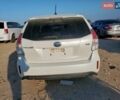 Білий Тойота Prius v, об'ємом двигуна 1.8 л та пробігом 147 тис. км за 3000 $, фото 5 на Automoto.ua