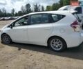 Білий Тойота Prius v, об'ємом двигуна 1.8 л та пробігом 44 тис. км за 3000 $, фото 1 на Automoto.ua