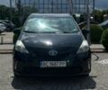 Черный Тойота Prius v, объемом двигателя 1.8 л и пробегом 224 тыс. км за 12000 $, фото 1 на Automoto.ua