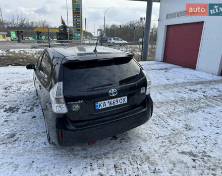 Черный Тойота Prius v, объемом двигателя 1.8 л и пробегом 219 тыс. км за 10333 $, фото 8 на Automoto.ua