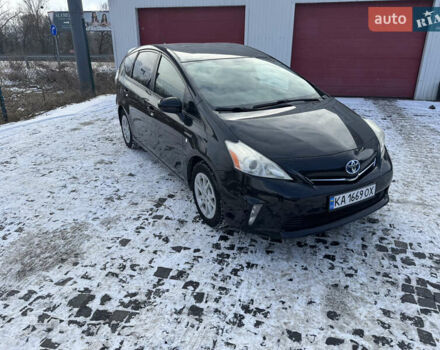 Черный Тойота Prius v, объемом двигателя 1.8 л и пробегом 219 тыс. км за 10333 $, фото 14 на Automoto.ua