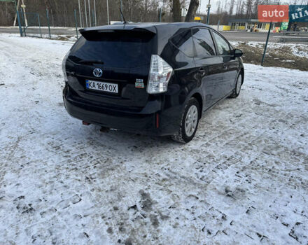 Черный Тойота Prius v, объемом двигателя 1.8 л и пробегом 219 тыс. км за 10333 $, фото 11 на Automoto.ua