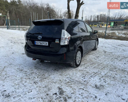 Черный Тойота Prius v, объемом двигателя 1.8 л и пробегом 219 тыс. км за 10333 $, фото 10 на Automoto.ua