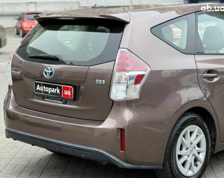 Коричневый Тойота Prius v, объемом двигателя 1.8 л и пробегом 260 тыс. км за 16490 $, фото 8 на Automoto.ua