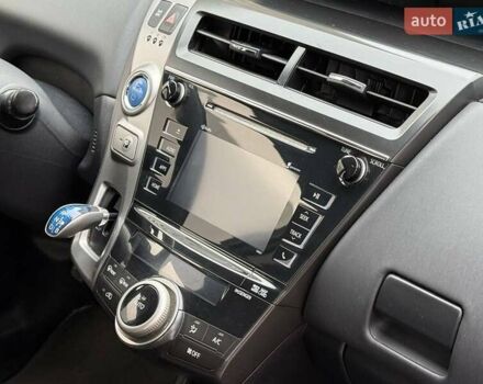 Коричневий Тойота Prius v, об'ємом двигуна 1.8 л та пробігом 260 тис. км за 16490 $, фото 19 на Automoto.ua