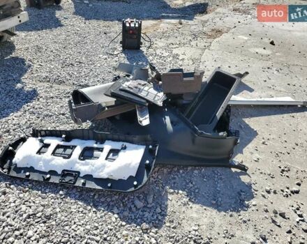 Коричневий Тойота Prius v, об'ємом двигуна 1.8 л та пробігом 73 тис. км за 3000 $, фото 11 на Automoto.ua