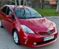 Червоний Тойота Prius v, об'ємом двигуна 1.8 л та пробігом 117 тис. км за 13500 $, фото 1 на Automoto.ua