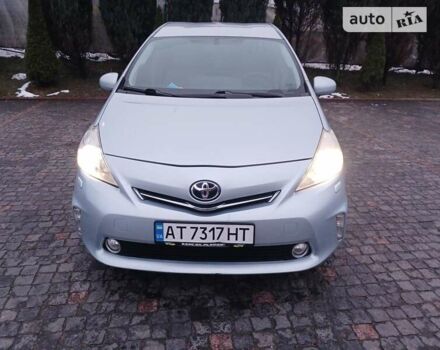 Тойота Prius v, об'ємом двигуна 1.8 л та пробігом 181 тис. км за 14450 $, фото 1 на Automoto.ua