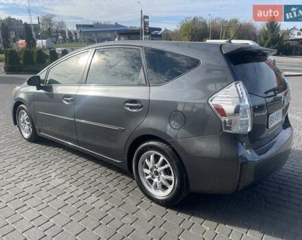 Тойота Prius v, об'ємом двигуна 1.8 л та пробігом 239 тис. км за 12700 $, фото 16 на Automoto.ua