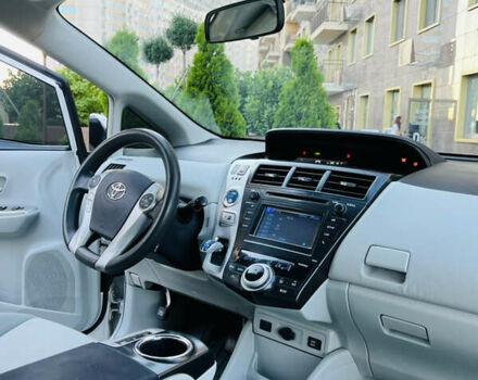 Тойота Prius v, объемом двигателя 1.8 л и пробегом 192 тыс. км за 11800 $, фото 31 на Automoto.ua