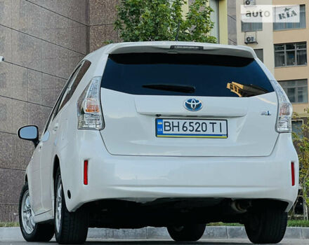 Тойота Prius v, объемом двигателя 1.8 л и пробегом 192 тыс. км за 11800 $, фото 28 на Automoto.ua