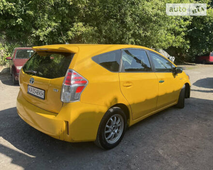 Тойота Prius v, объемом двигателя 1.8 л и пробегом 355 тыс. км за 7800 $, фото 7 на Automoto.ua