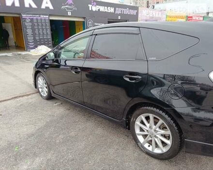 Тойота Prius v, объемом двигателя 1.8 л и пробегом 169 тыс. км за 15400 $, фото 3 на Automoto.ua