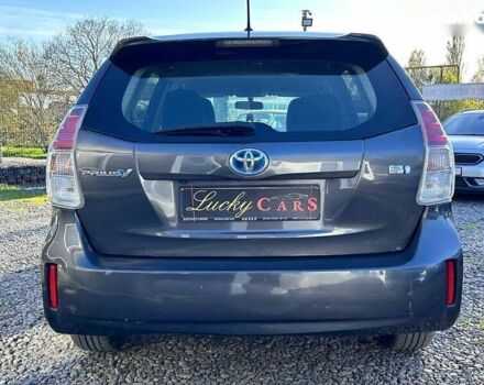 Тойота Prius v, объемом двигателя 0 л и пробегом 250 тыс. км за 13700 $, фото 5 на Automoto.ua