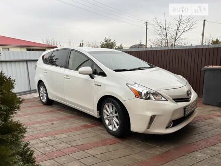 Тойота Prius v, об'ємом двигуна 1.8 л та пробігом 290 тис. км за 13500 $, фото 1 на Automoto.ua