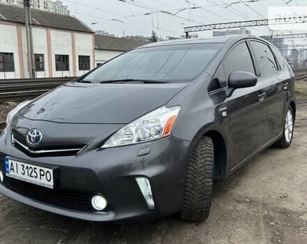 Сірий Тойота Prius v, об'ємом двигуна 1.8 л та пробігом 175 тис. км за 14500 $, фото 7 на Automoto.ua