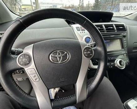 Сірий Тойота Prius v, об'ємом двигуна 1.8 л та пробігом 175 тис. км за 14500 $, фото 22 на Automoto.ua