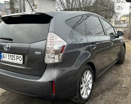 Серый Тойота Prius v, объемом двигателя 1.8 л и пробегом 175 тыс. км за 14500 $, фото 9 на Automoto.ua