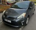 Серый Тойота Prius v, объемом двигателя 1.8 л и пробегом 265 тыс. км за 8999 $, фото 1 на Automoto.ua