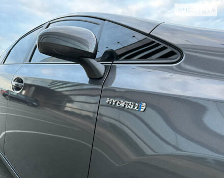 Серый Тойота Prius v, объемом двигателя 1.8 л и пробегом 165 тыс. км за 16950 $, фото 11 на Automoto.ua