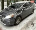 Серый Тойота Prius v, объемом двигателя 1.8 л и пробегом 200 тыс. км за 11300 $, фото 1 на Automoto.ua