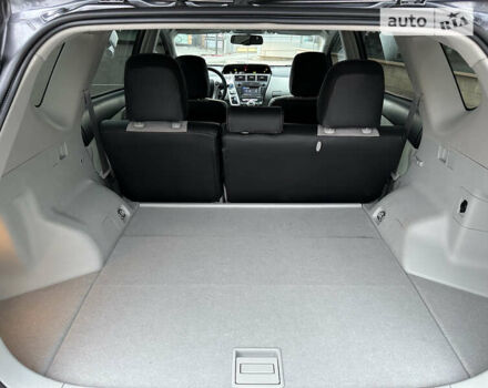 Серый Тойота Prius v, объемом двигателя 1.8 л и пробегом 165 тыс. км за 16950 $, фото 23 на Automoto.ua