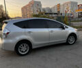 Серый Тойота Prius v, объемом двигателя 1.8 л и пробегом 240 тыс. км за 12000 $, фото 3 на Automoto.ua