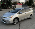 Серый Тойота Prius v, объемом двигателя 1.8 л и пробегом 240 тыс. км за 12000 $, фото 1 на Automoto.ua